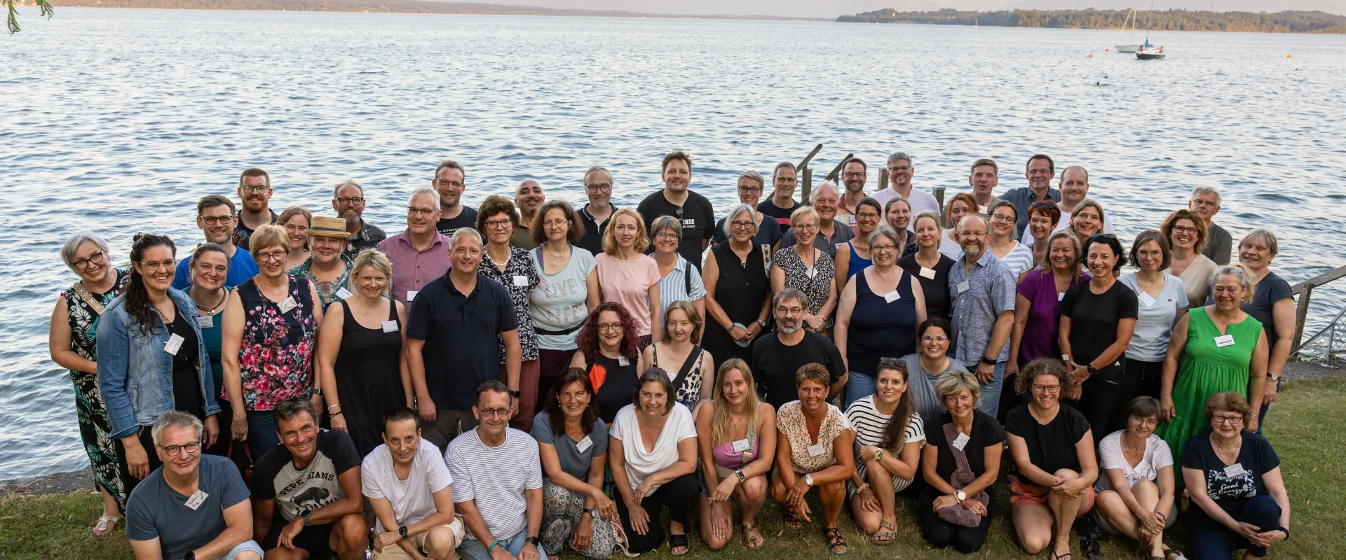 Gruppenbild von Mitarbeitenden