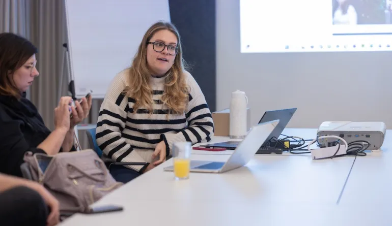 Expertin stellt ihre Ansätze für Tools und KI vor